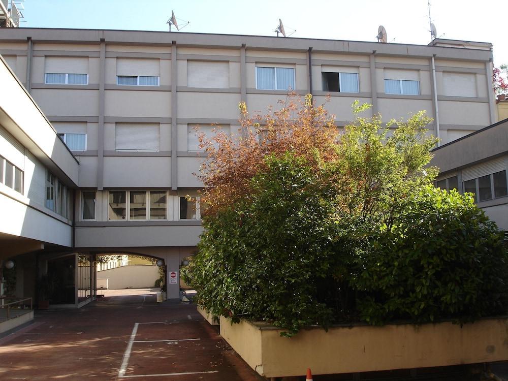 Augustus Hotel Biella Kültér fotó