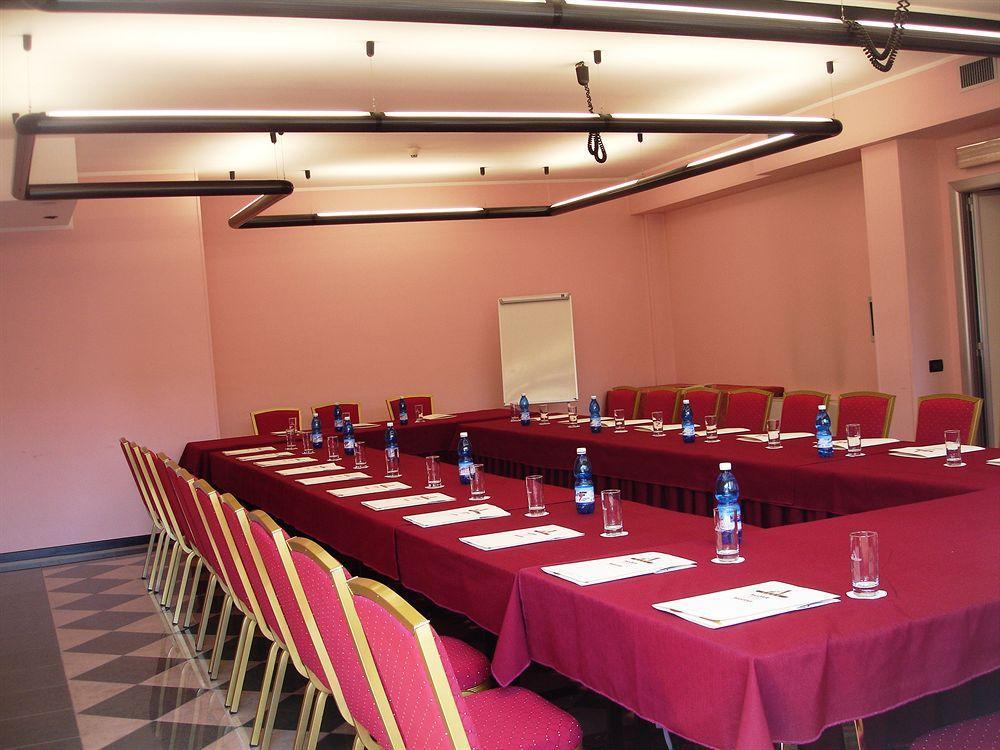 Augustus Hotel Biella Kültér fotó