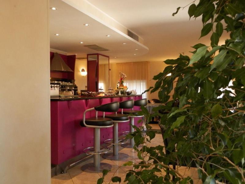 Augustus Hotel Biella Kültér fotó