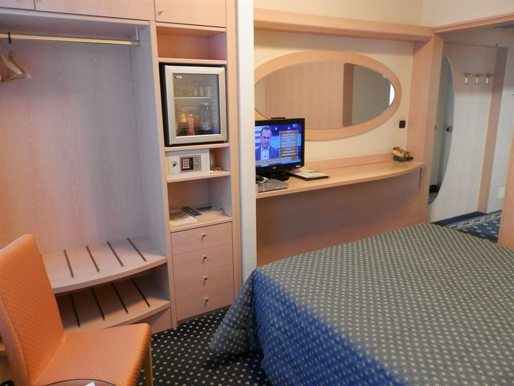 Augustus Hotel Biella Kültér fotó
