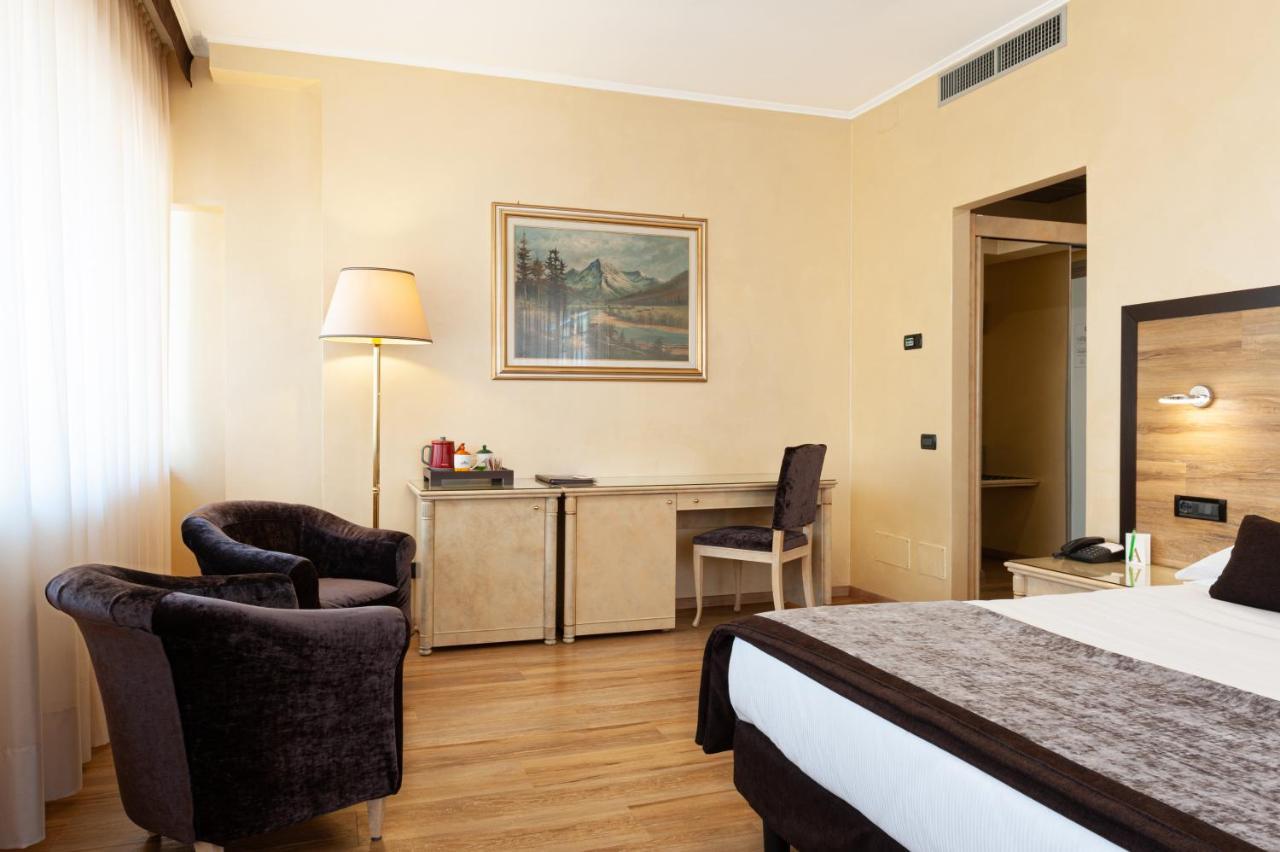 Augustus Hotel Biella Kültér fotó